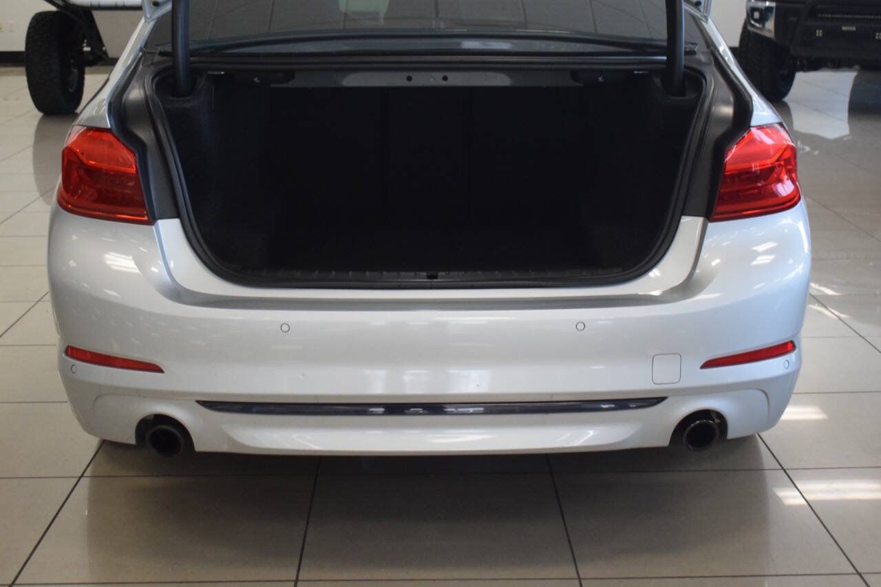 Used 2018 BMW 530i xDrive AWD/4WD image 23