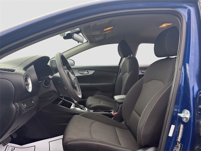 Used 2023 Kia Forte LXS image 9