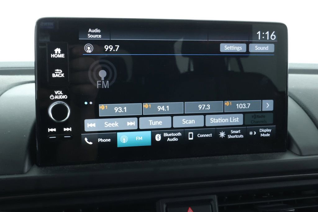 Used 2025 Honda Pilot TrailSport image 16