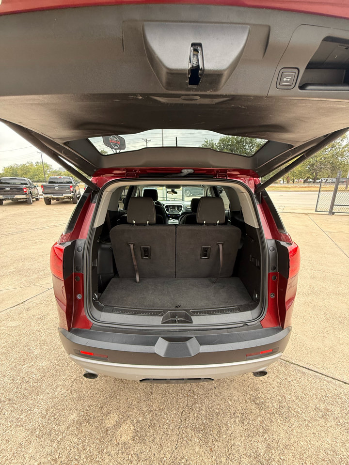 Used 2017 GMC Acadia SLE image 13