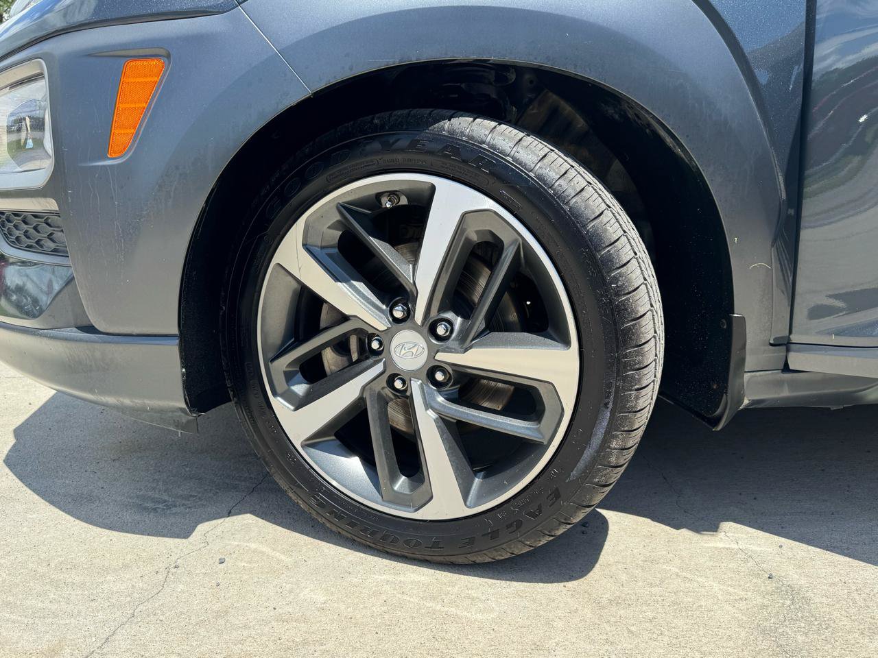Used 2019 Hyundai Kona Limited FWD image 34