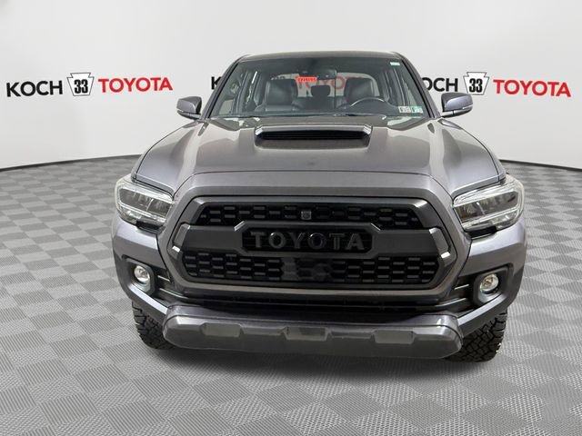 Used 2022 Toyota Tacoma TRD Sport w/ TRD Premium Sport Package AWD/4WD image 2