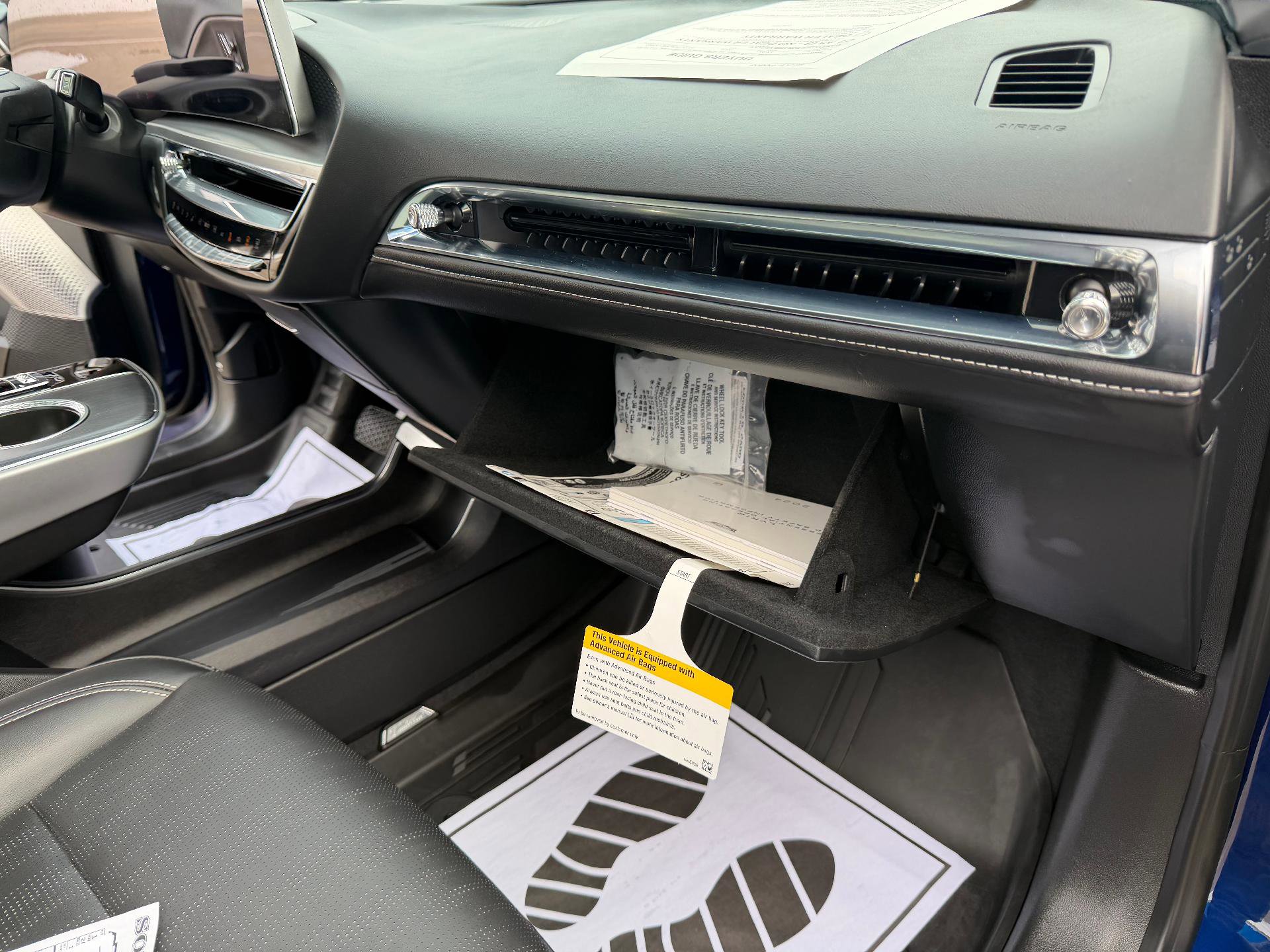 Used 2024 Cadillac Lyriq Luxury w/ LPO, Floor Liner Package image 28