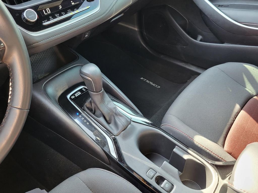 Used 2025 Toyota Corolla SE FWD image 28