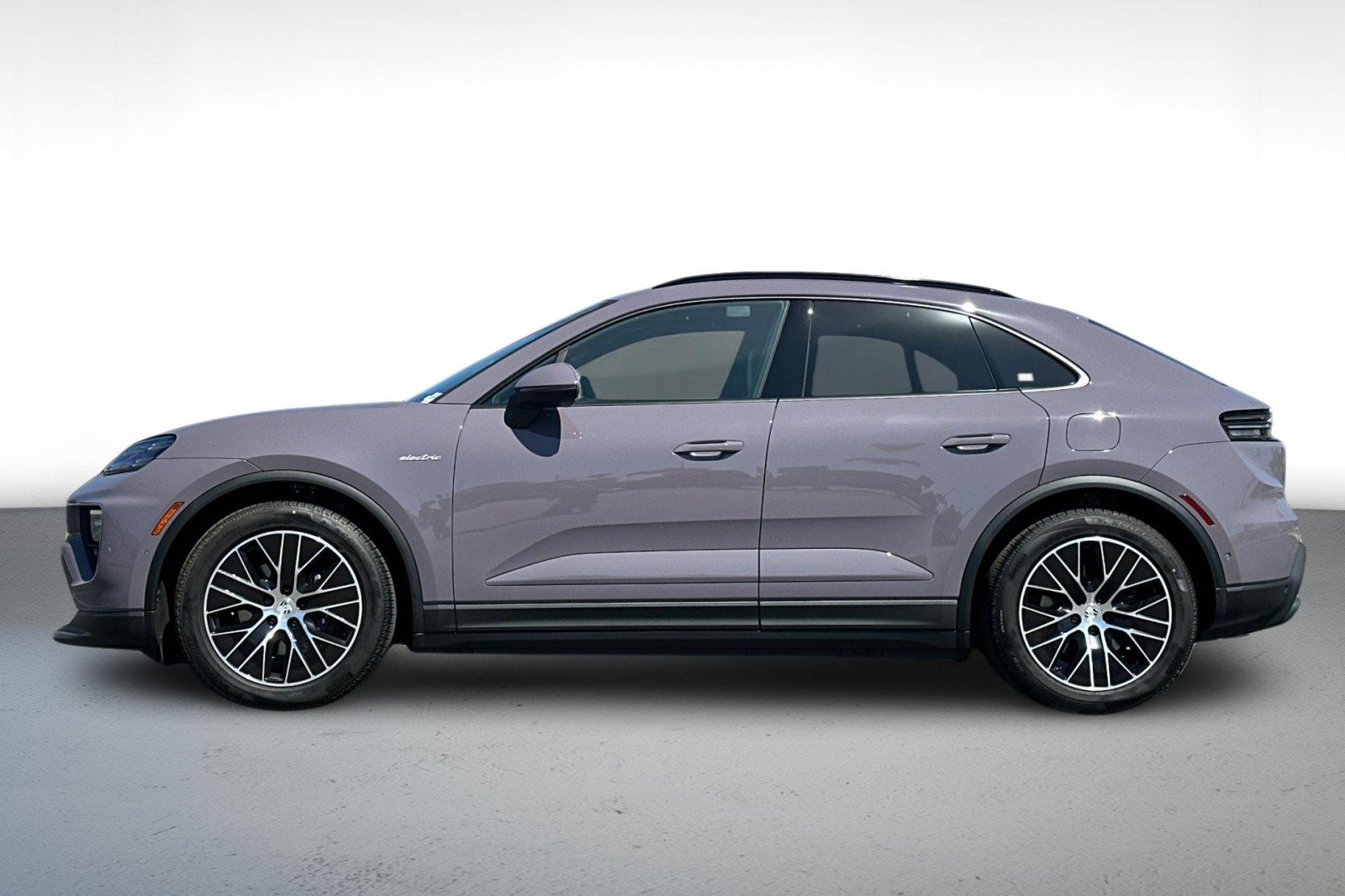 New 2025 Porsche Macan Electric image 2