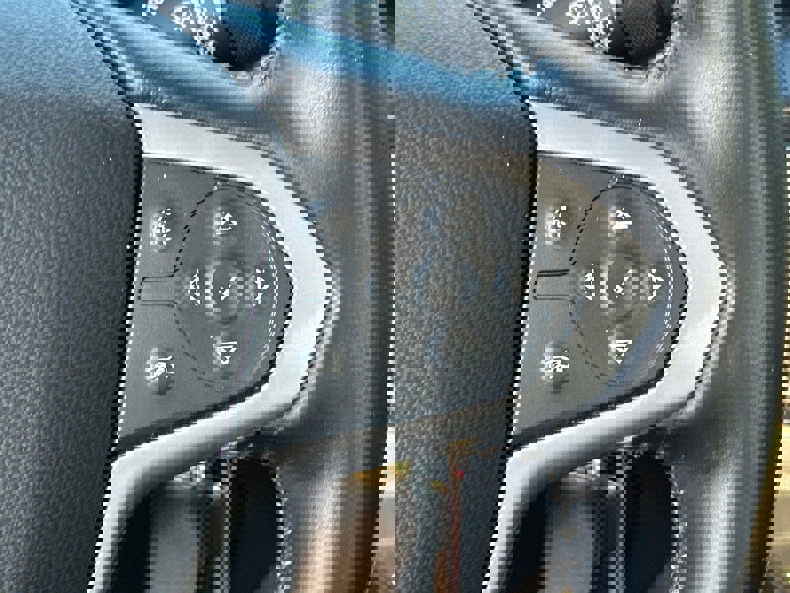 Used 2022 Chevrolet Colorado LT w/ Fleet Safety Package image 25