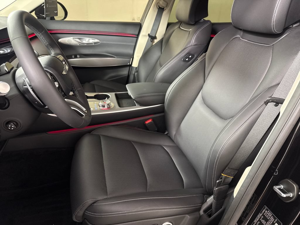 Certified 2026 Genesis GV70 2.5T Select AWD/4WD image 12