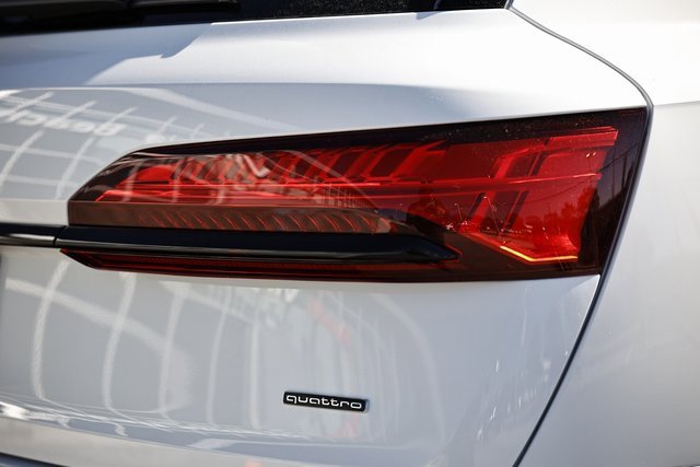New 2026 Audi Q7 2.0T Premium Plus image 9
