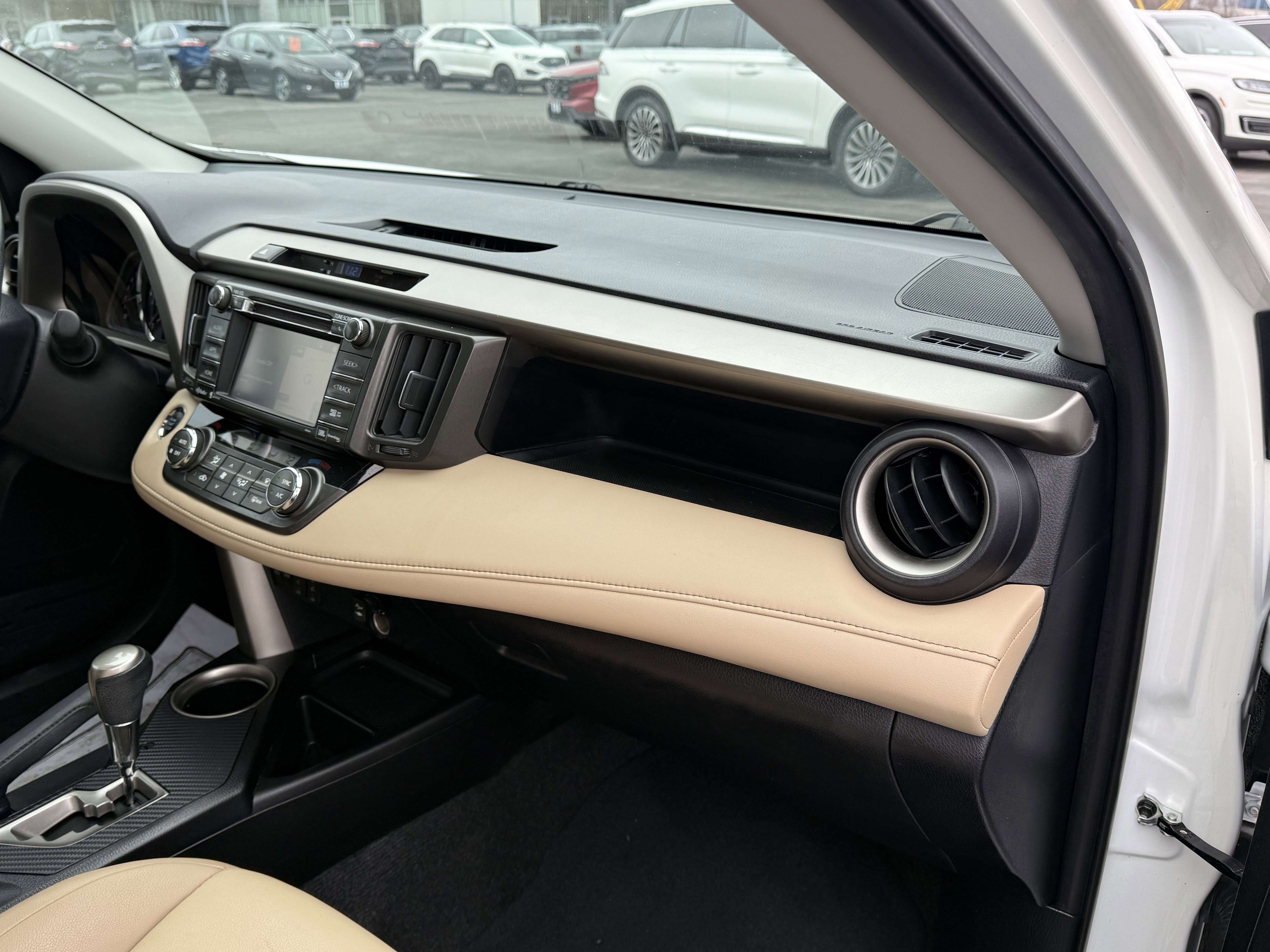 Used 2014 Toyota RAV4 Limited w/ Technology Package image 30