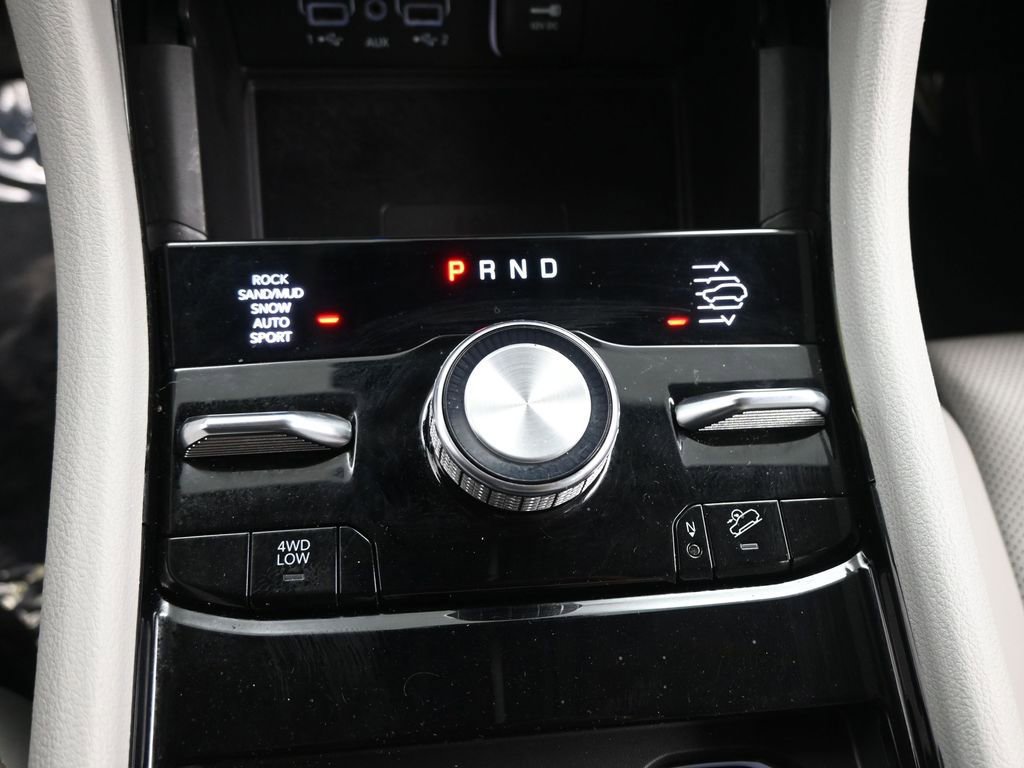 Used 2022 Jeep Grand Cherokee Overland w/ Advanced Protech Group III image 21