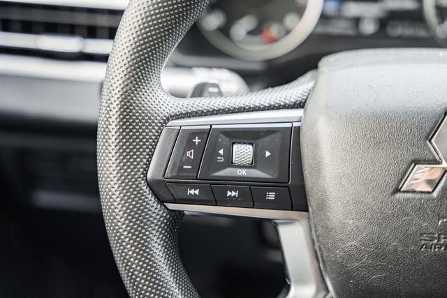 Used 2022 Mitsubishi Outlander ES image 27