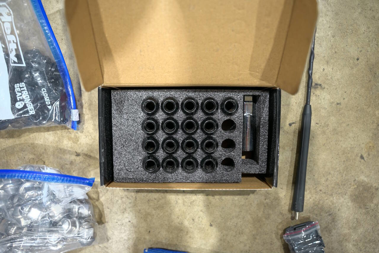 Used 2023 Ford Bronco Badlands image 19