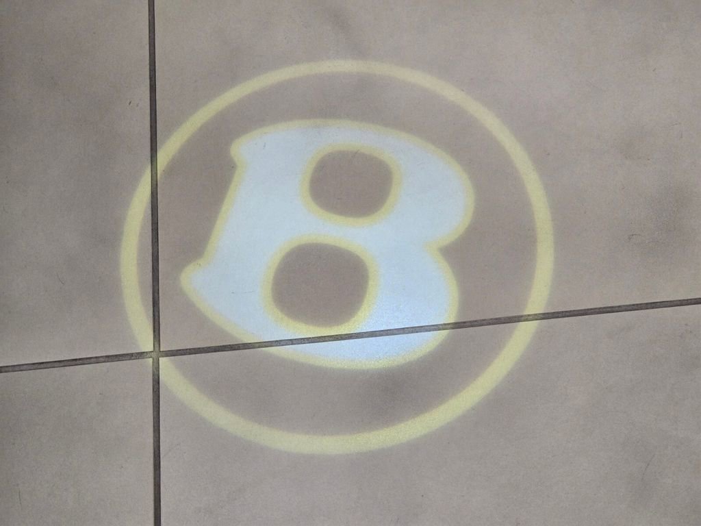 Certified 2019 Bentley Bentayga image 29