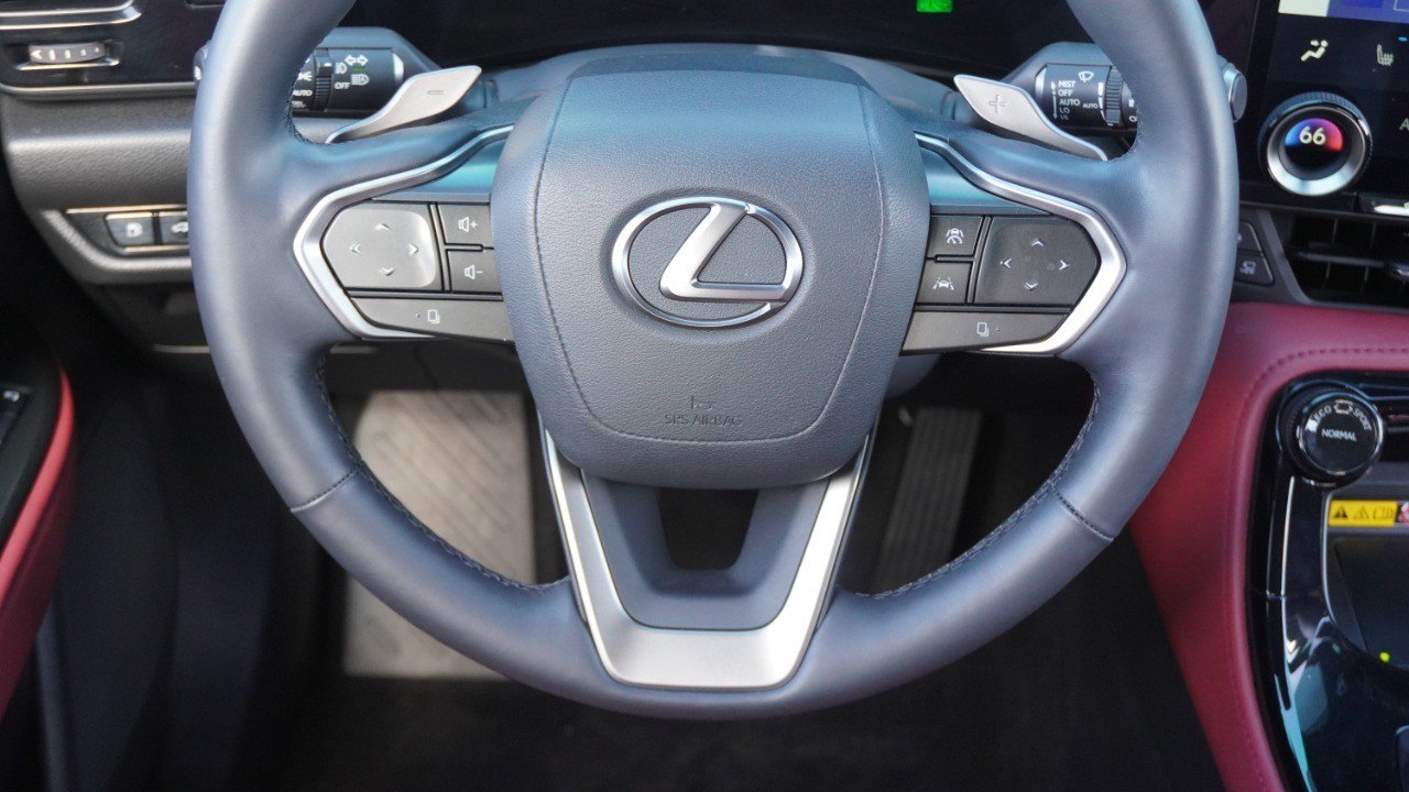 Used 2025 Lexus NX 350h AWD w/ Cold Area Package image 32