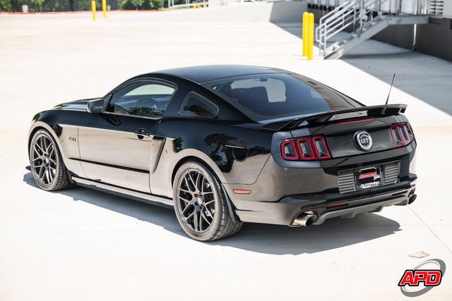 Used 2013 Ford Mustang GT Premium RWD image 7