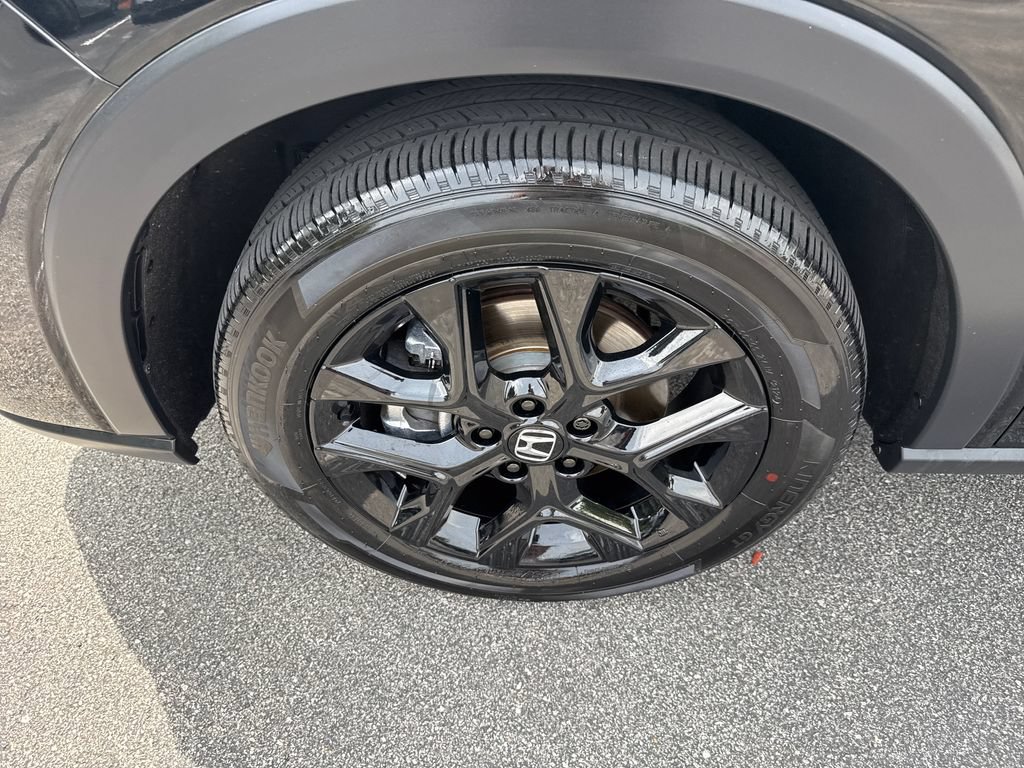 Certified 2025 Honda HR-V Sport image 37