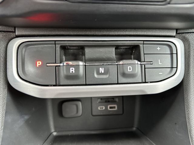 Certified 2023 GMC Acadia SLT w/ Preferred Package AWD/4WD image 25