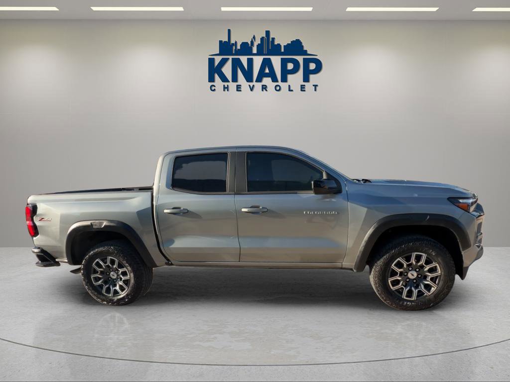 Used 2024 Chevrolet Colorado Z71 w/ Z71 Convenience Package 2 image 6