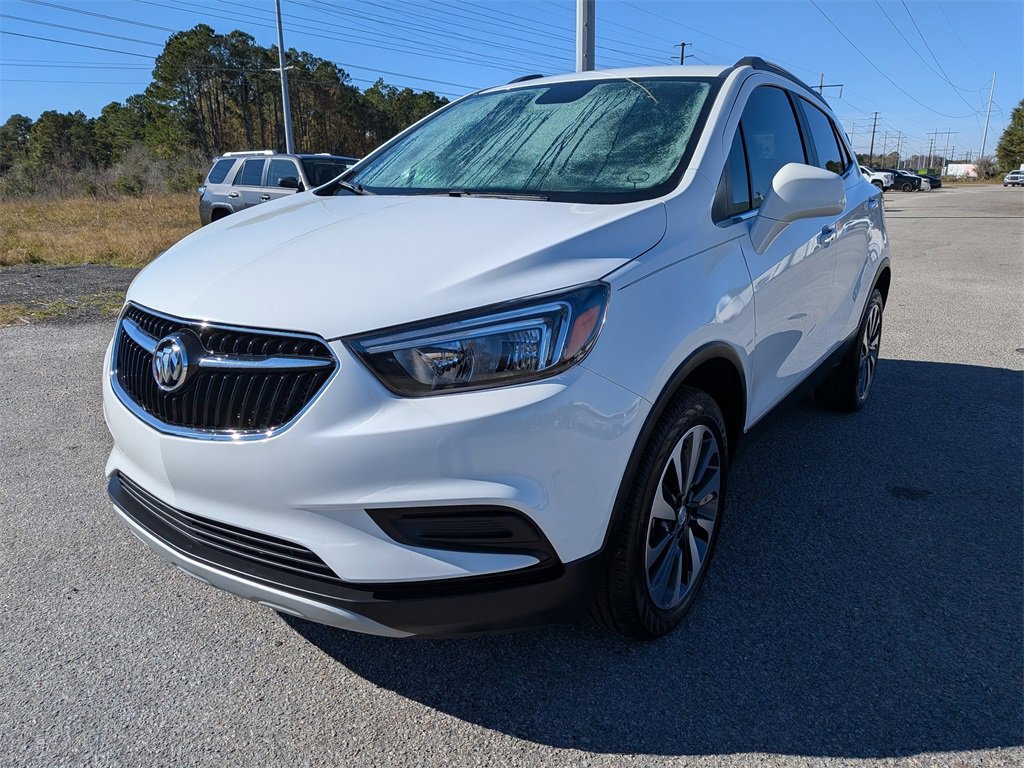 Used 2022 Buick Encore Preferred w/ Safety Package image 8