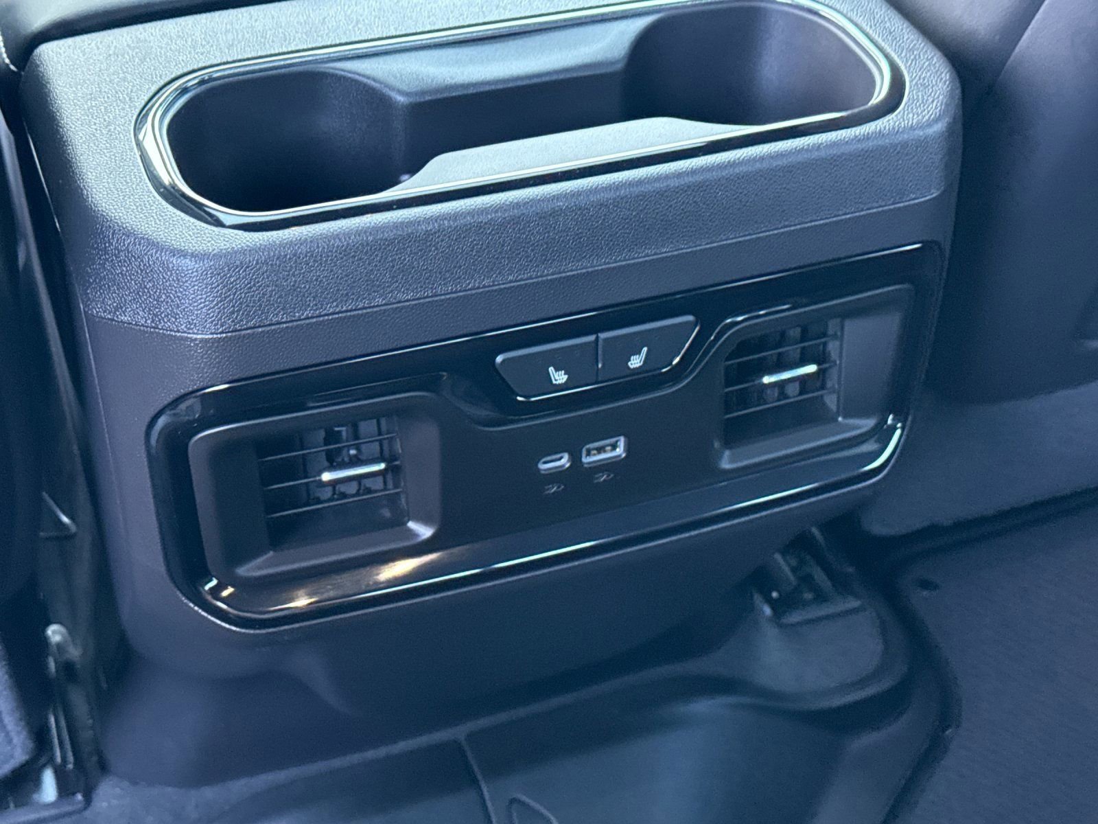 Used 2024 GMC Sierra 1500 AT4X image 14