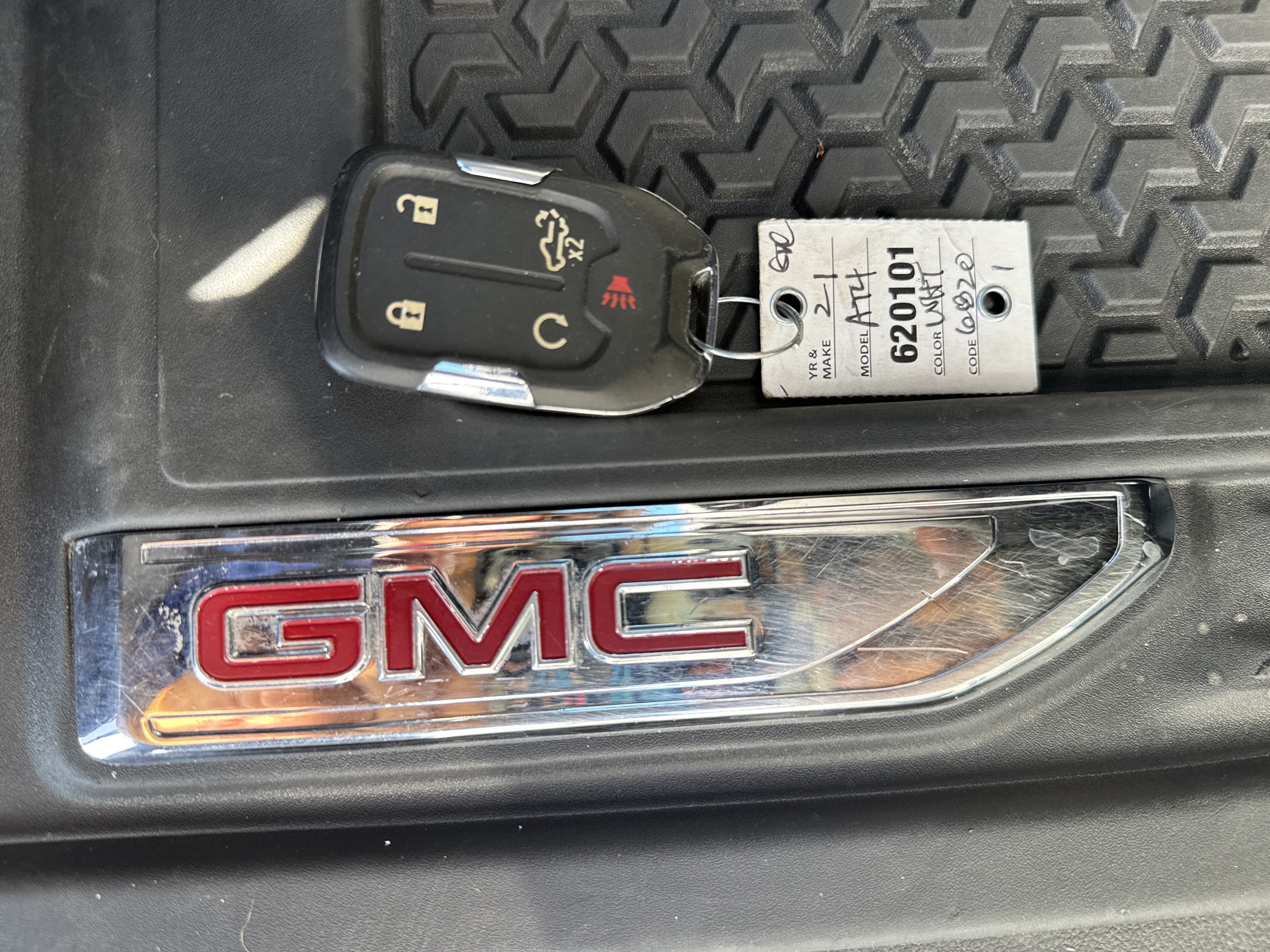 Used 2021 GMC Sierra 1500 AT4 w/ AT4 Preferred Package AWD/4WD image 23