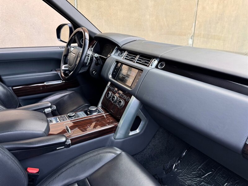 Used 2016 Land Rover Range Rover LWB SV Autobiography image 21