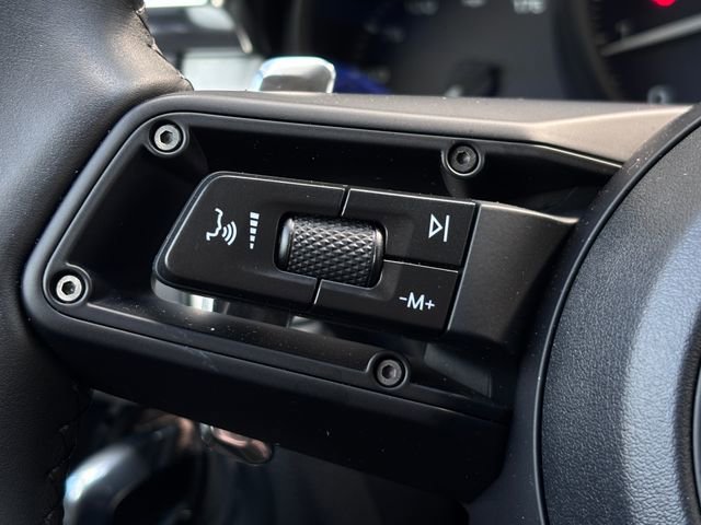 Certified 2026 Porsche Macan image 16