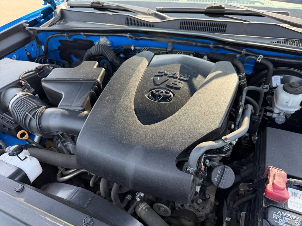 Used 2021 Toyota Tacoma TRD Sport AWD/4WD image 30