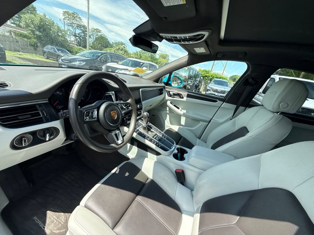 Used 2021 Porsche Macan GTS AWD/4WD image 16