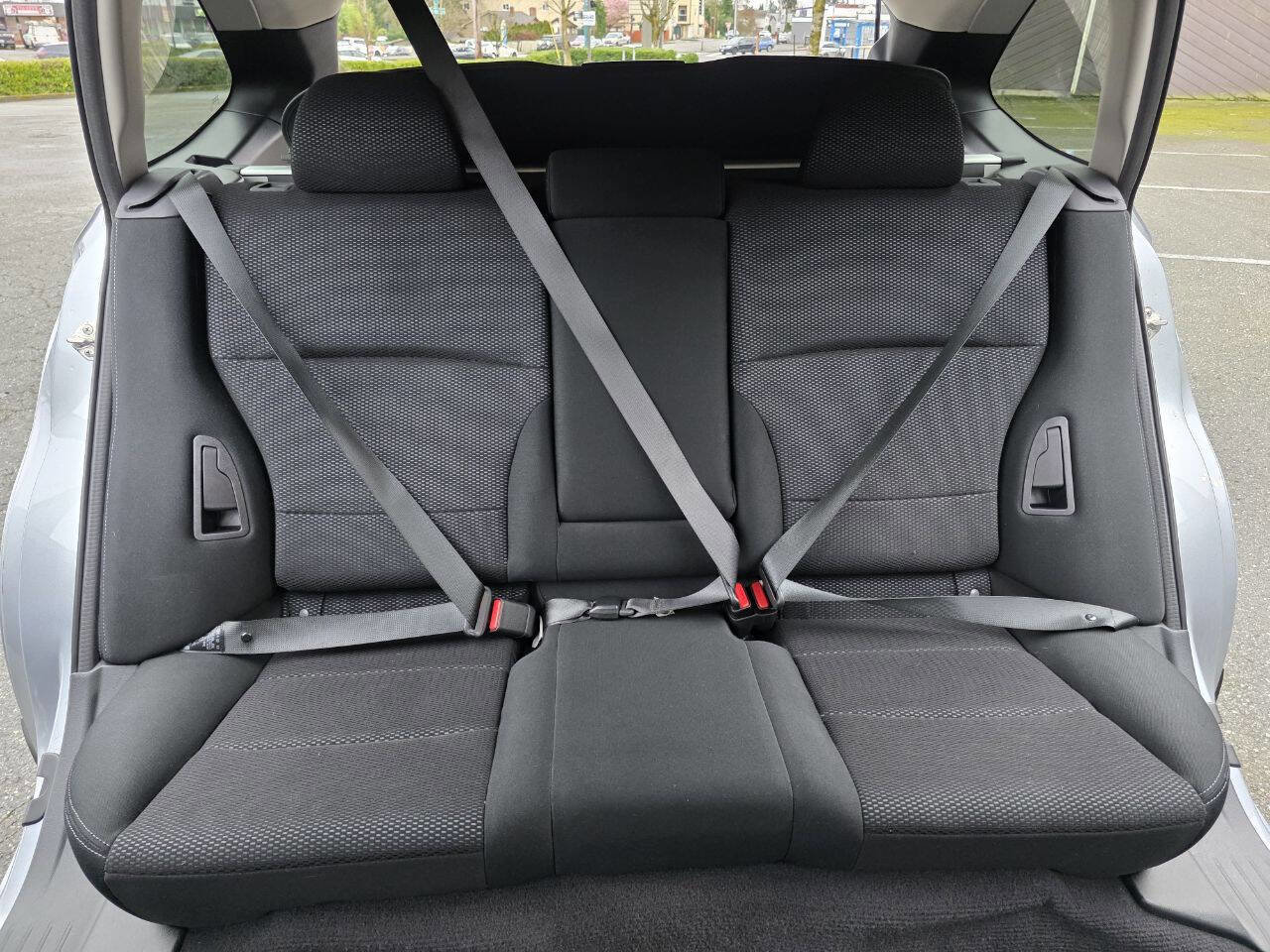 Used 2016 Subaru Outback 2.5i Premium image 12