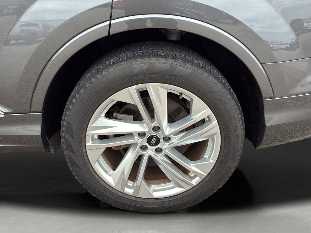 Used 2022 Audi Q7 3.0T Premium image 29