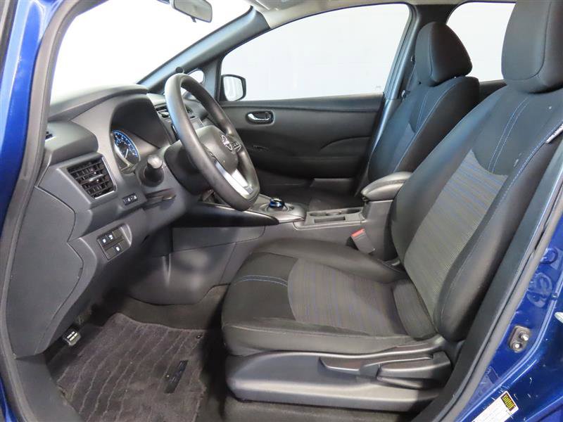 Used 2023 Nissan Leaf S image 16