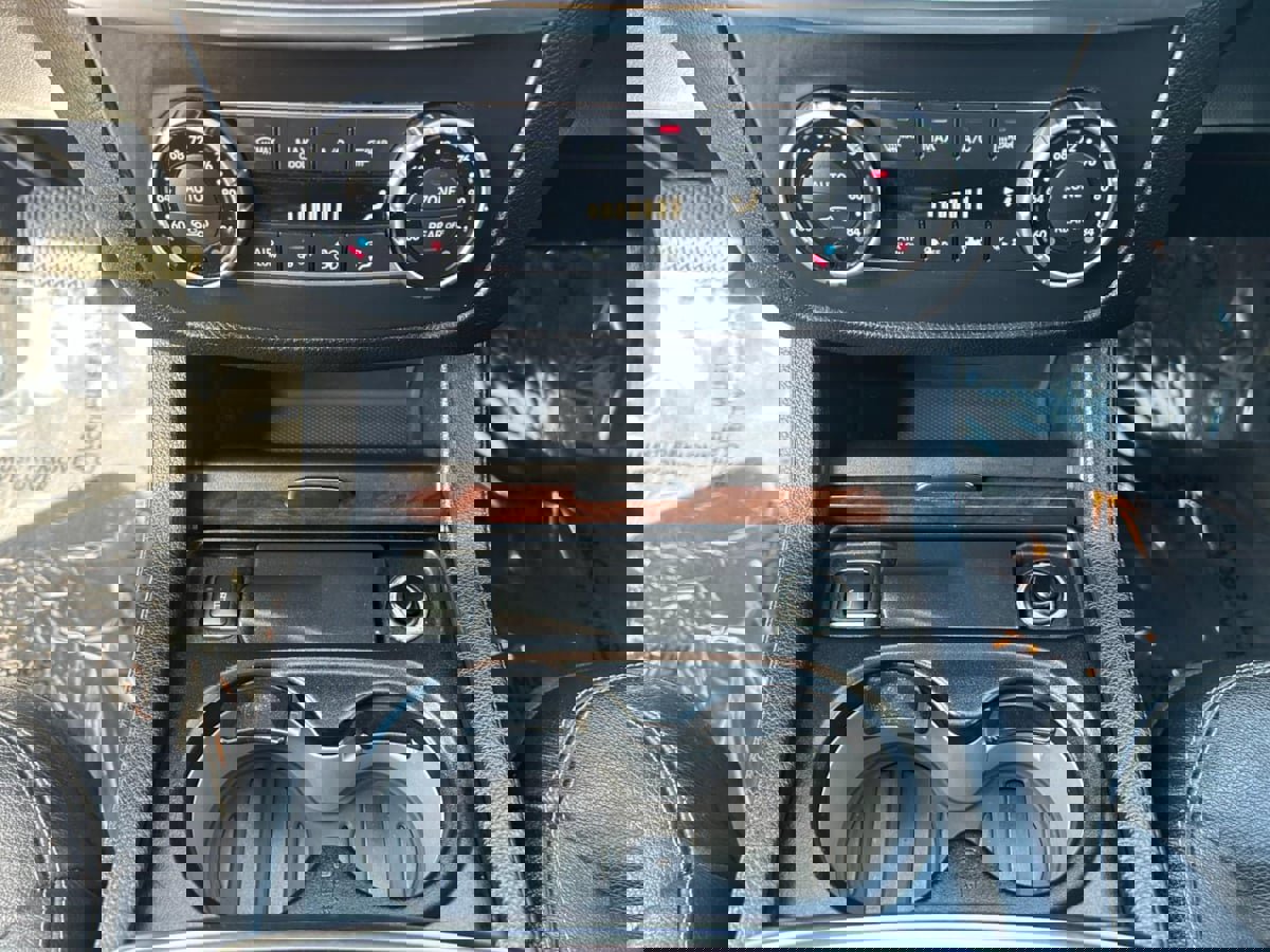 Used 2014 Mercedes-Benz GL 550 4MATIC image 19