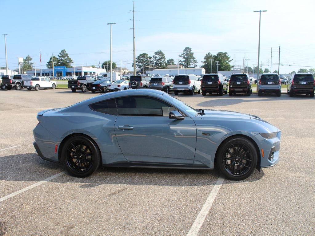 Used 2025 Ford Mustang GT Premium w/ Mustang Nite Pony Package RWD image 4