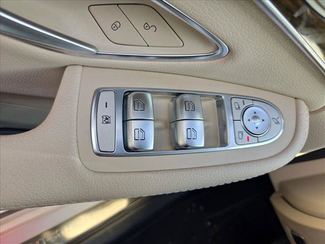 Used 2018 Mercedes-Benz C 300 Sedan image 11