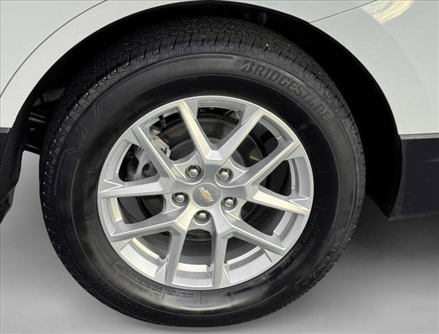 Used 2024 Chevrolet Equinox LS image 9