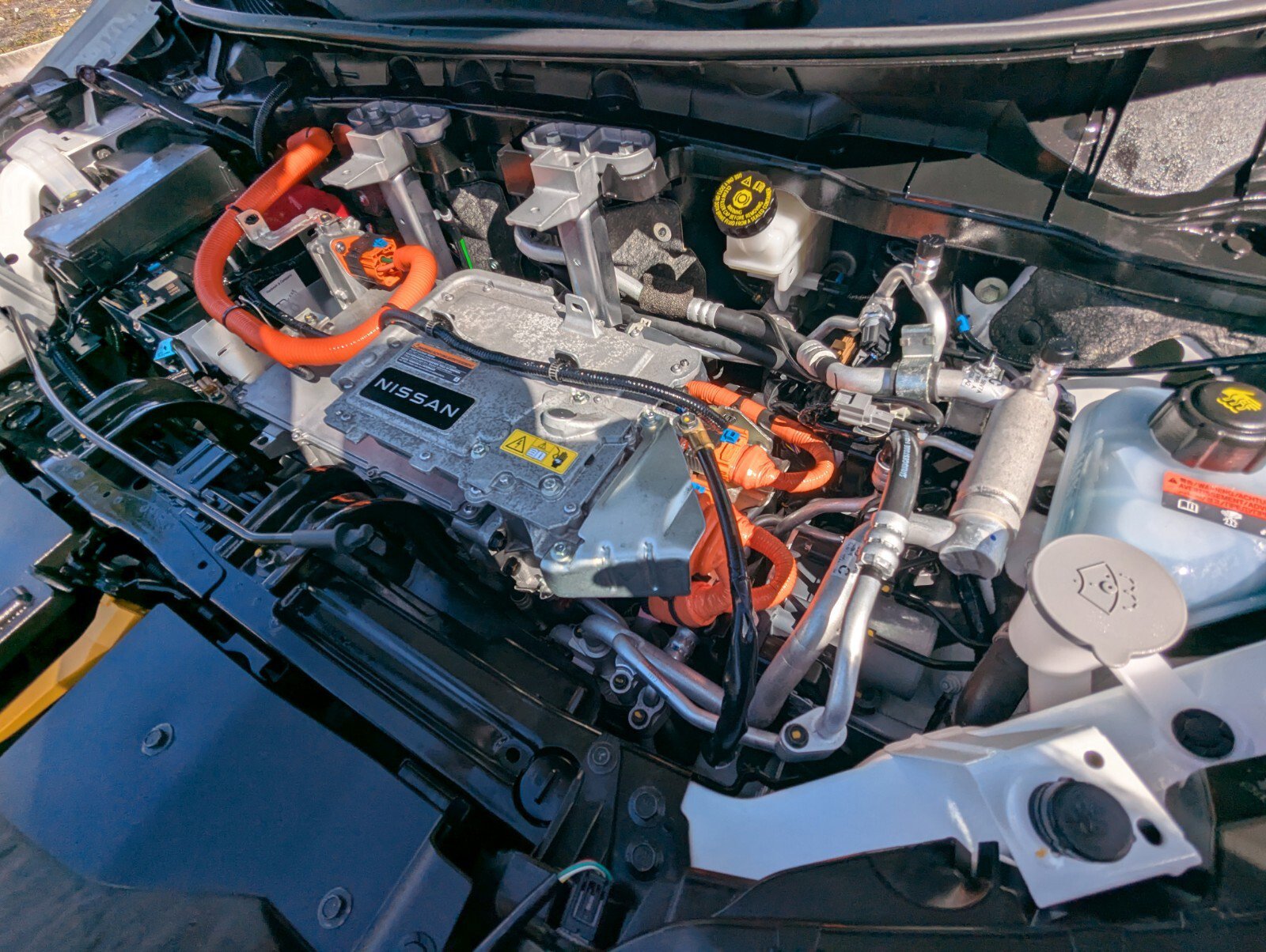 Certified 2025 Nissan Ariya AWD image 24