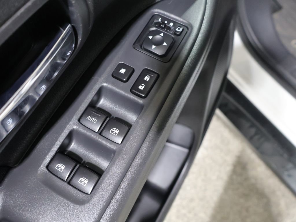 Used 2018 Mitsubishi Outlander GT AWD/4WD image 16
