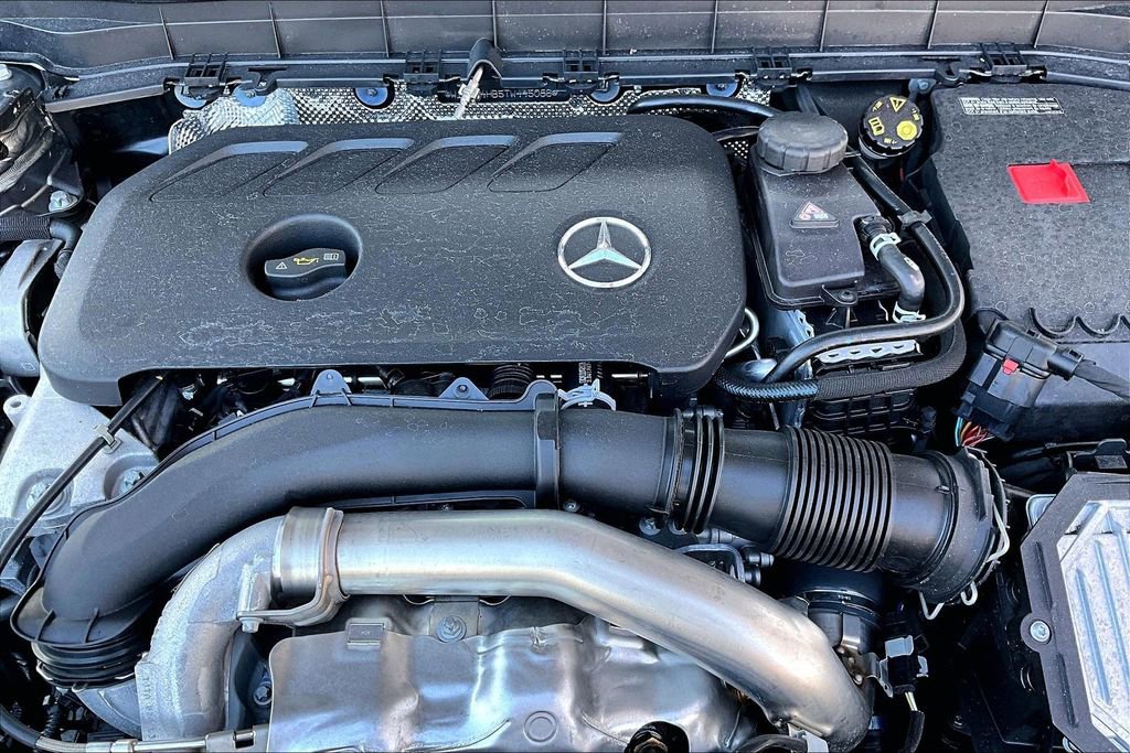 Used 2026 Mercedes-Benz GLB 250 4MATIC image 34