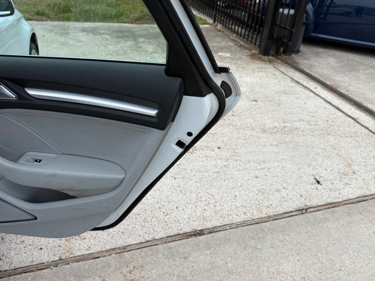 Used 2015 Audi A3 TDI Premium Plus image 21