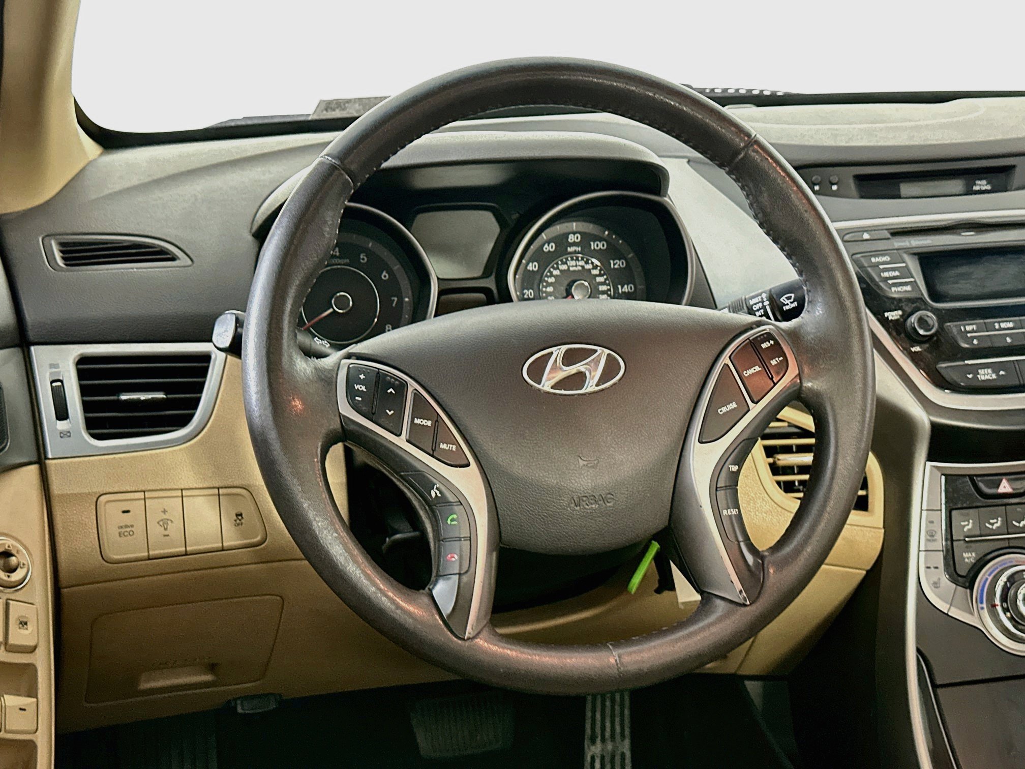 Used 2013 Hyundai Elantra Limited FWD image 17