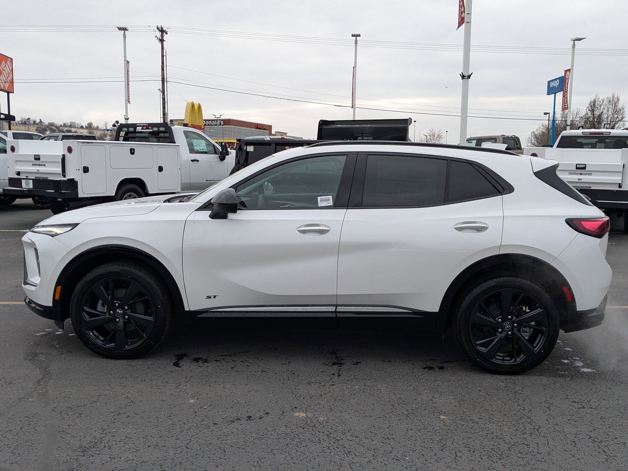 New 2025 Buick Envision Sport Touring image 8