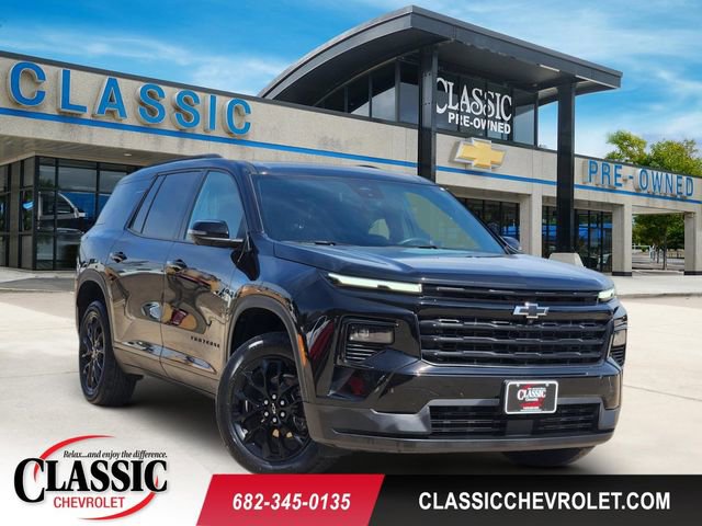 Used 2025 Chevrolet Traverse LT w/ Midnight/Sport Edition FWD image 1