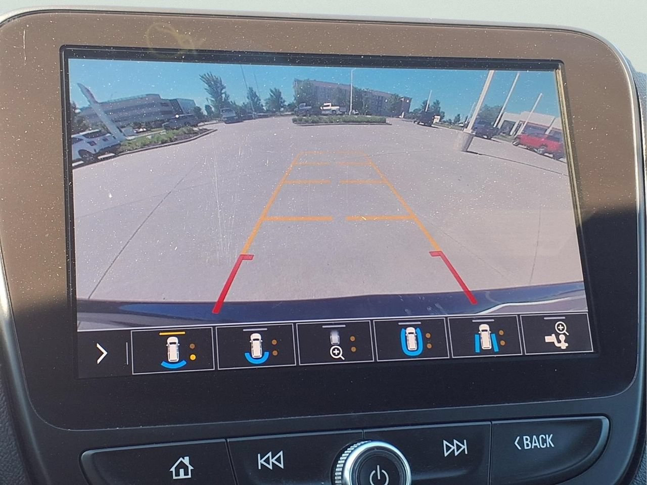 Used 2020 Chevrolet Equinox Premier AWD/4WD image 18