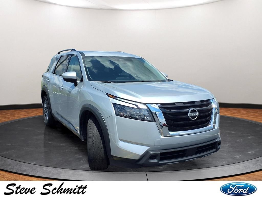 Used 2024 Nissan Pathfinder SV FWD image 27