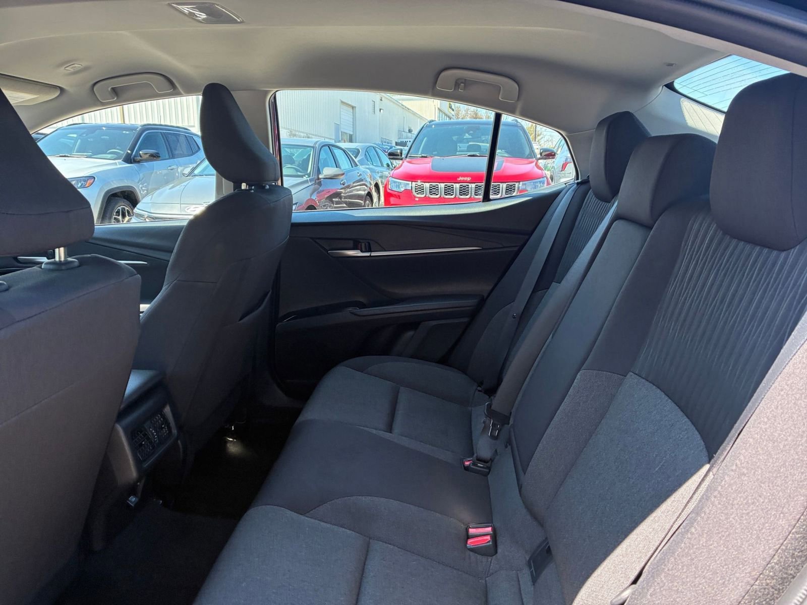 Used 2025 Toyota Camry LE image 21