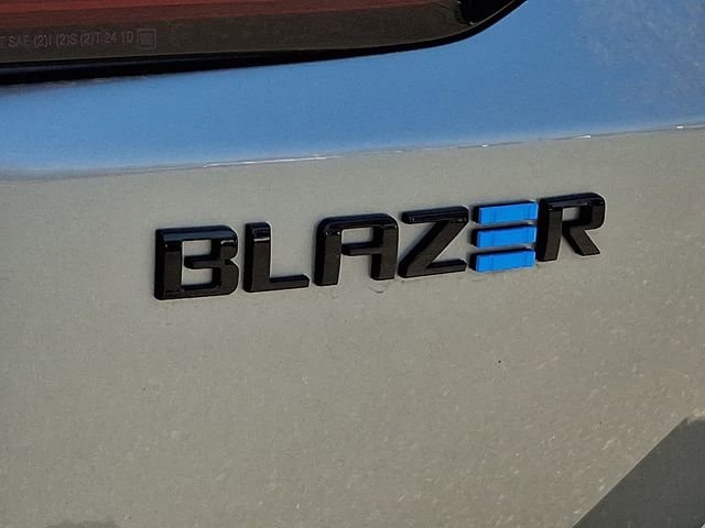 Used 2025 Chevrolet Blazer EV RS AWD/4WD image 32