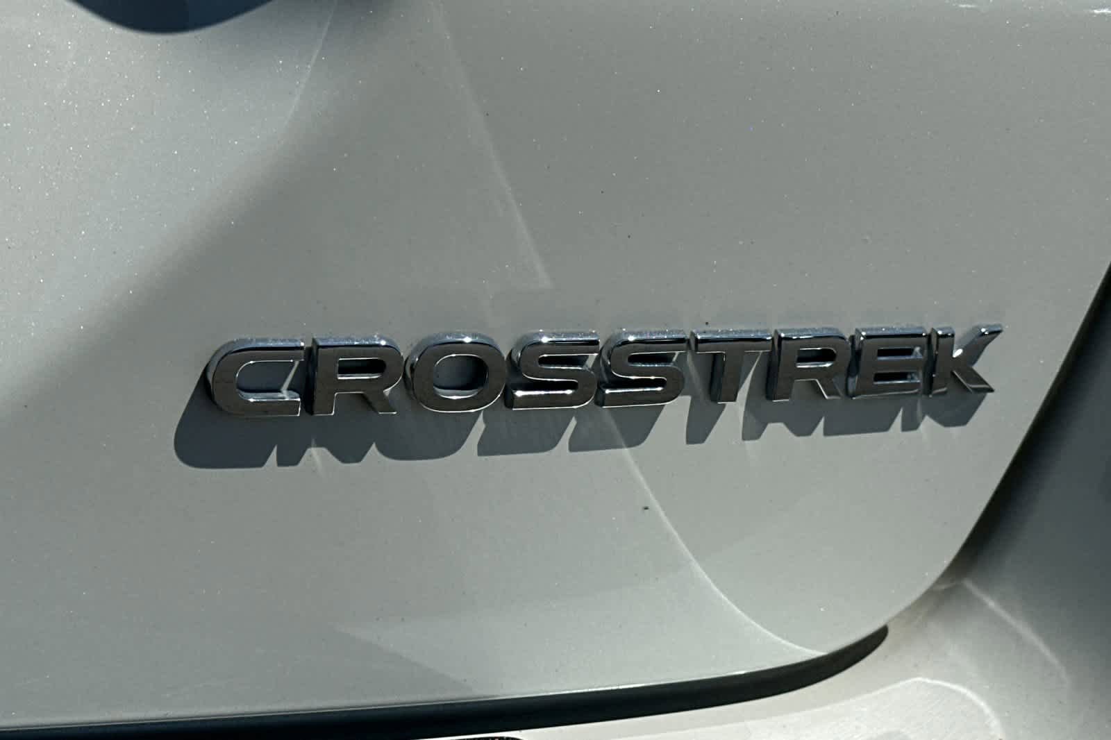 Used 2024 Subaru Crosstrek 2.0i Premium w/ Crosstrek Mirror Package AWD/4WD image 32