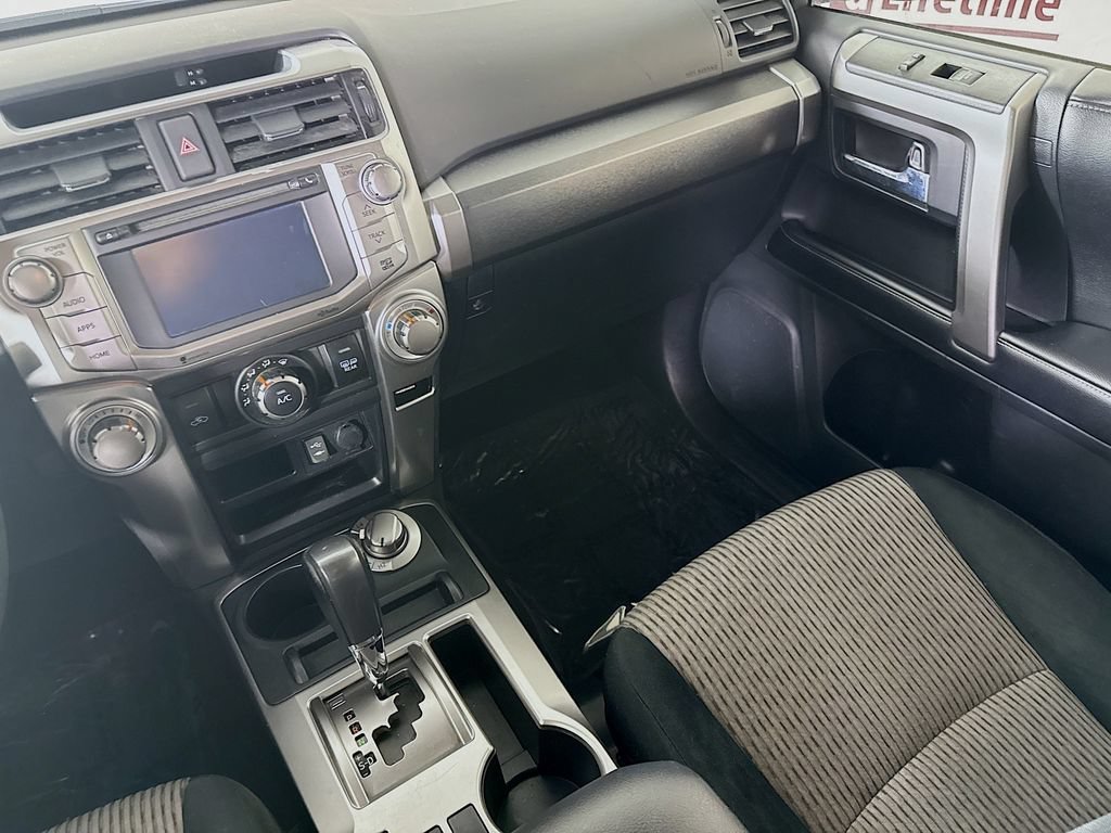 Used 2015 Toyota 4Runner SR5 AWD/4WD image 25