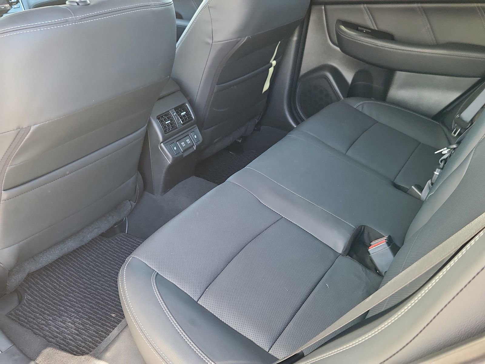 Used 2019 Subaru Outback 3.6R Limited image 11